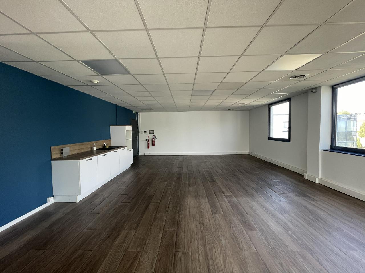 Bureau Aix-en-Provence 691m² Location bureau Aix-en-Provence Bouches-du-Rhône OLBUR2315721 6